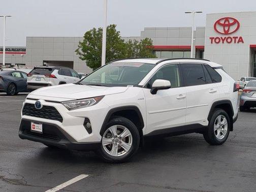2020 Toyota RAV4 Hybrid XLE