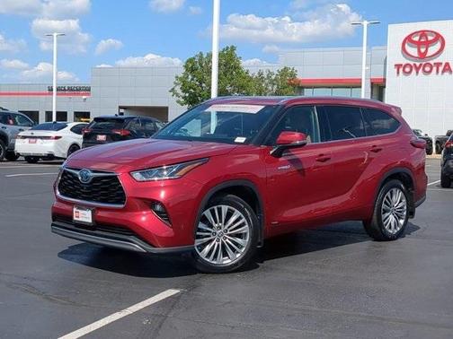 2021 Toyota Highlander Hybrid Platinum