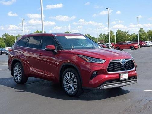 2021 Toyota Highlander Hybrid Platinum