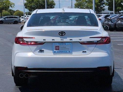 Ice Cap 2025 Toyota Camry SE