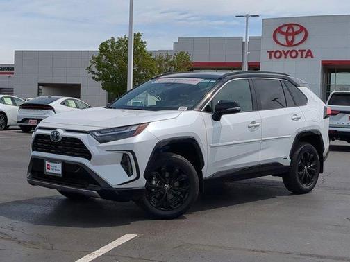 2024 Toyota RAV4 Hybrid SE
