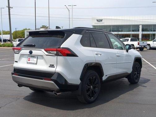2024 Toyota RAV4 Hybrid SE