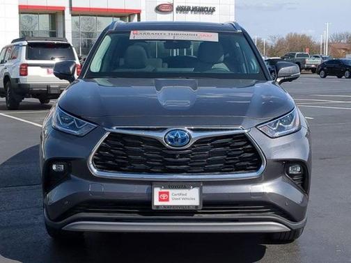 2024 Toyota Highlander Hybrid Platinum