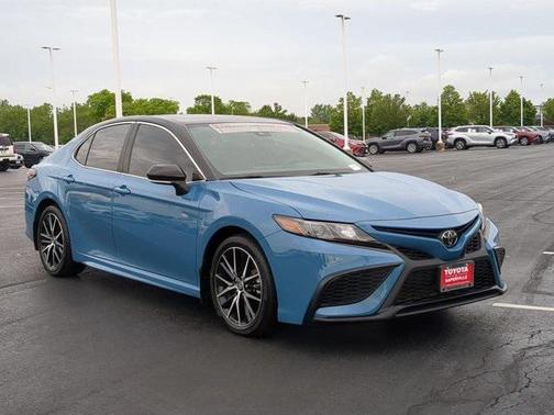 2023 Toyota Camry SE