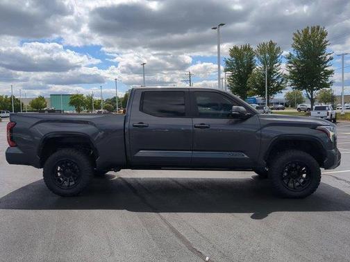 2025 Toyota Tundra Platinum