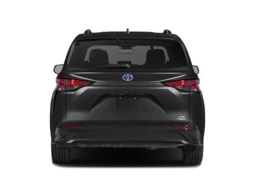 2026 Toyota Sienna XSE 7 Passenger