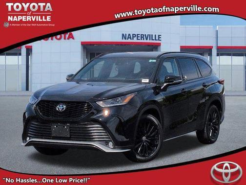 Midnight Black Metallic 2023 Toyota Highlander XSE