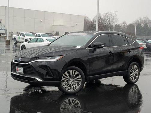 2023 Toyota Venza XLE