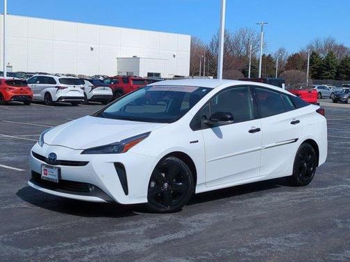 White 2022 Toyota Prius L