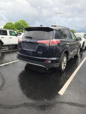 2018 Toyota RAV4 Hybrid SE