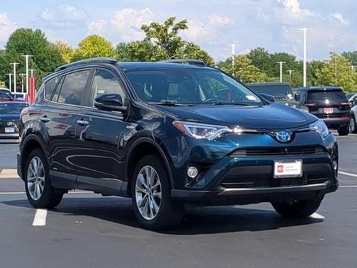 2018 Toyota RAV4 Hybrid SE