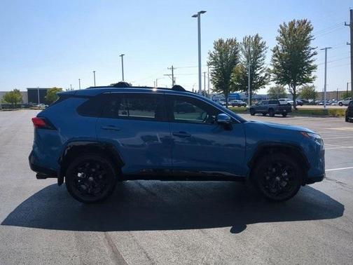 2024 Toyota RAV4 Hybrid SE