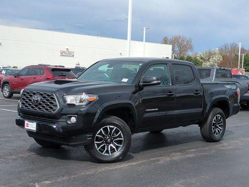 Midnight Black Metallic 2021 Toyota Tacoma TRD Sport