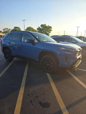 2024 Toyota RAV4 Hybrid SE