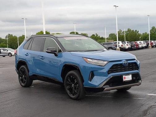 2024 Toyota RAV4 Hybrid SE