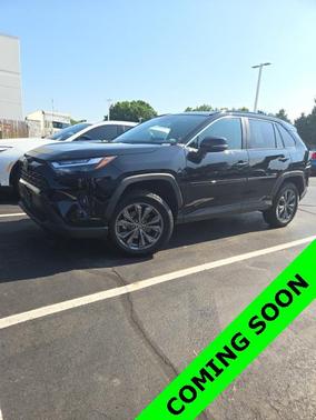 2022 Toyota RAV4 Hybrid XLE Premium