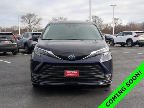 2025 Toyota Sienna XLE
