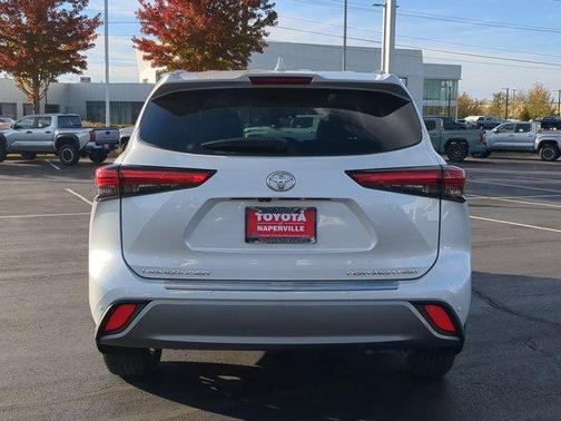 2023 Toyota Highlander Platinum