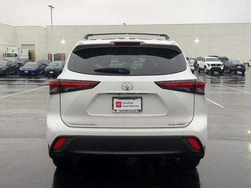 2025 Toyota Highlander XLE