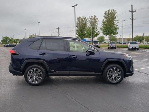 2024 Toyota RAV4 Hybrid XLE Premium