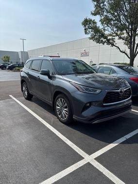 2020 Toyota Highlander Platinum