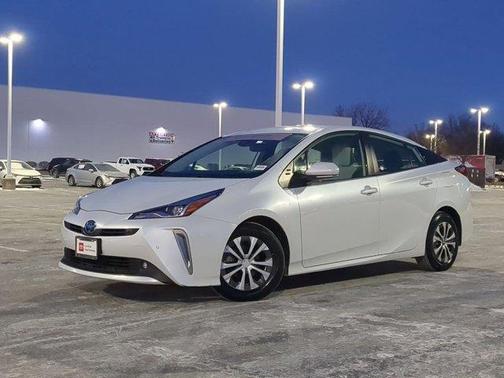 2022 Toyota Prius XLE