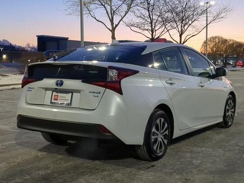 2022 Toyota Prius XLE