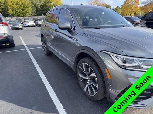 2023 Volkswagen Tiguan 2.0T SEL R-Line 4MOTION