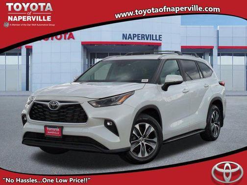 Wind Chill Pearl 2023 Toyota Highlander XLE