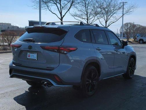 2025 Toyota Highlander XSE