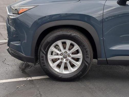 2024 Toyota Grand Highlander Hybrid XLE