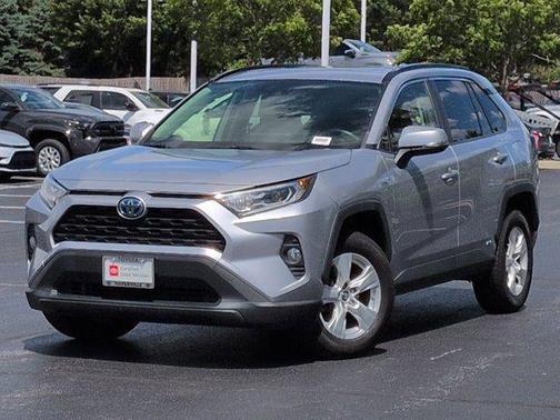 Silver Sky Metallic 2019 Toyota RAV4 Hybrid XLE