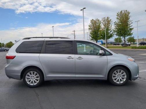 2016 Toyota Sienna Limited