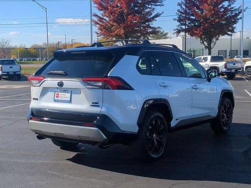 2023 Toyota RAV4 Hybrid SE