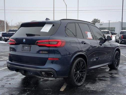 2022 BMW X5 M50i