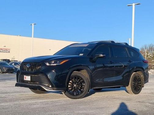 2023 Toyota Highlander XSE