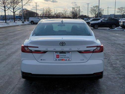 Ice Cap 2025 Toyota Camry LE