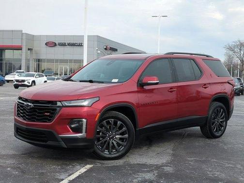 Radiant Red Tintcoat 2023 Chevrolet Traverse RS