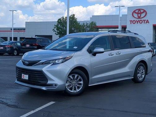2024 Toyota Sienna XLE 7 Passenger