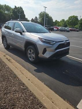 2023 Toyota RAV4 Hybrid XLE