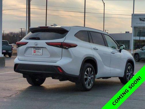 2025 Toyota Highlander XLE