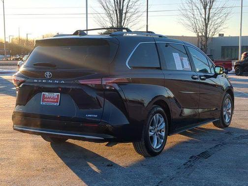 2025 Toyota Sienna Limited