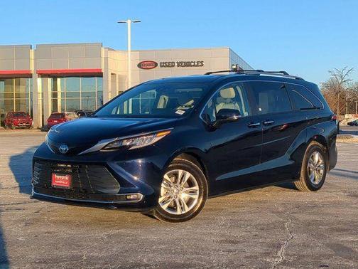 2025 Toyota Sienna Limited