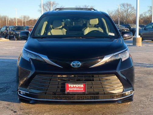 2025 Toyota Sienna Limited