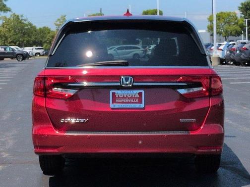 Radiant Red Metallic II 2023 Honda Odyssey Touring