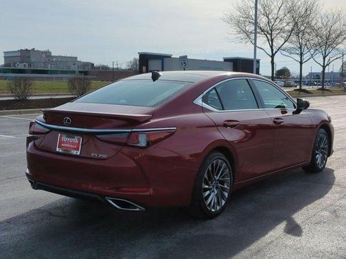 Matador Red Mica 2025 Lexus ES 350 Luxury