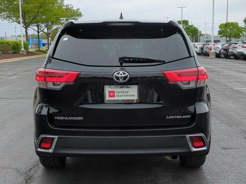 Midnight Black Metallic 2019 Toyota Highlander Limited Platinum