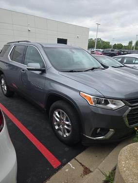 2021 Chevrolet Traverse LT Cloth