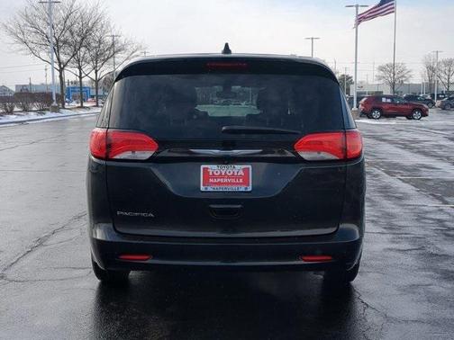 2017 Chrysler Pacifica LX