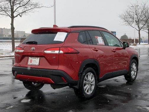 2024 Toyota Corolla Cross LE